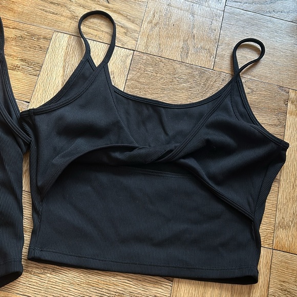 Holiday Sale: Athleta Karma Twist Back Cami Crop Top Bundle - Picture 3 of 5